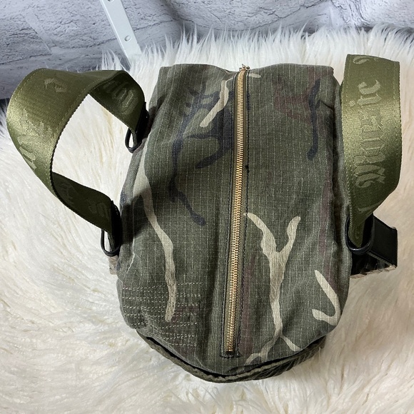 L.A.M.B. LeSportsac Camo Toaster🌟NWOT🌟 - Picture 2 of 10